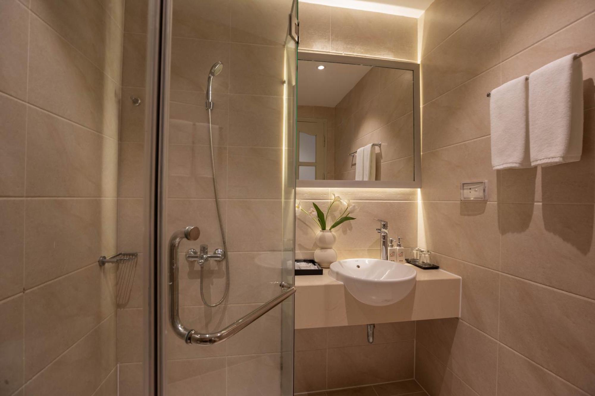 Keypad Hotel - Nhan Hoa Hanoi Exterior photo